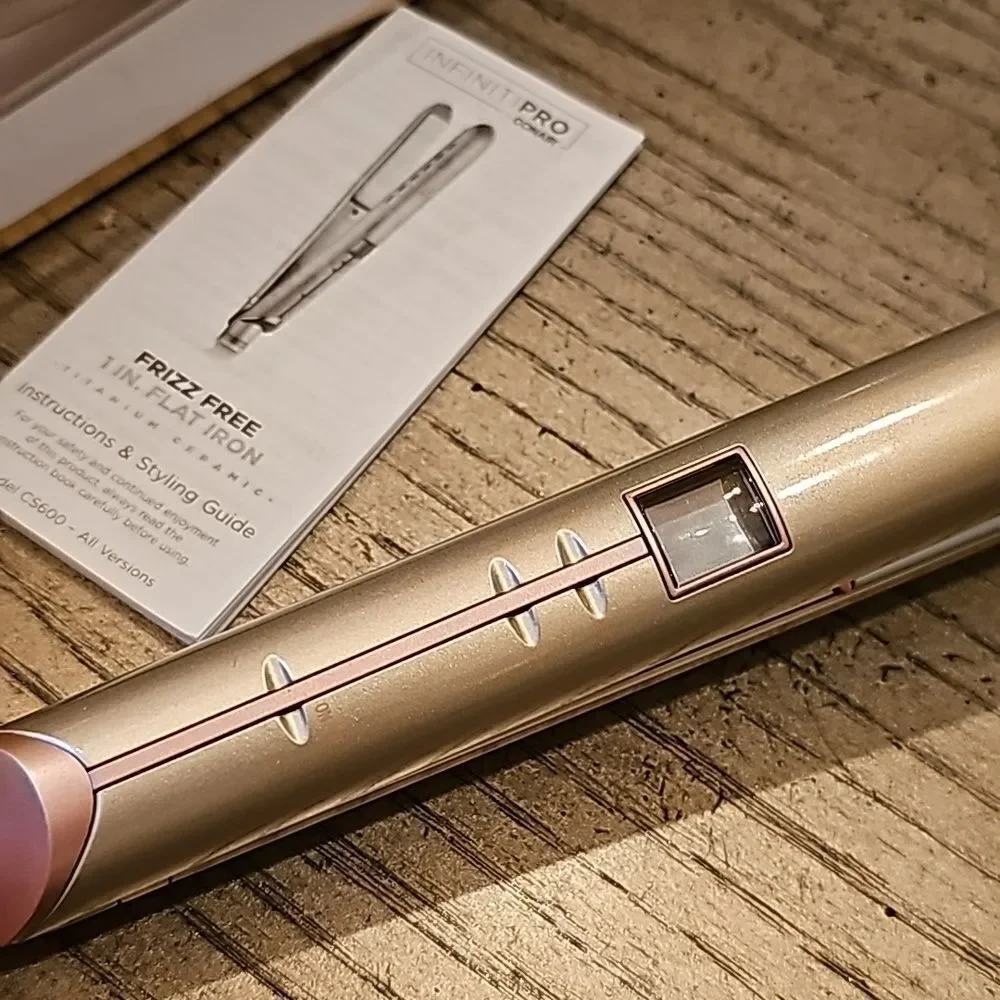 Infinit Pro 1in. Flat iron titanium ceramic